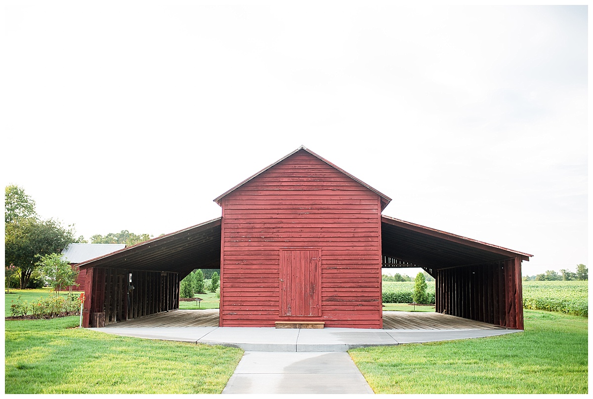 The Barns of Kanak, Barn Wedding Venue, Prince George Wedding Venue, Virginia Barn Wedding Venue, Caiti Garter Photography