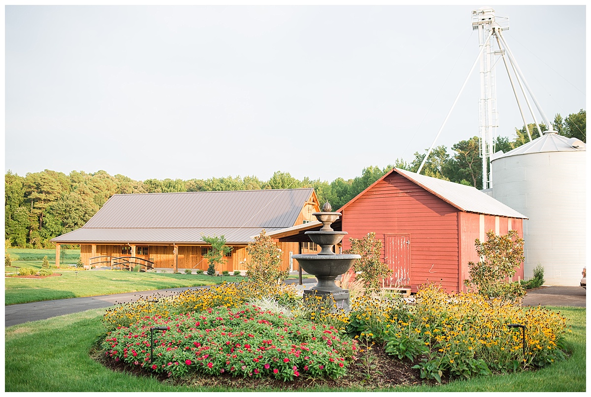 The Barns of Kanak, Barn Wedding Venue, Prince George Wedding Venue, Virginia Barn Wedding Venue, Caiti Garter Photography