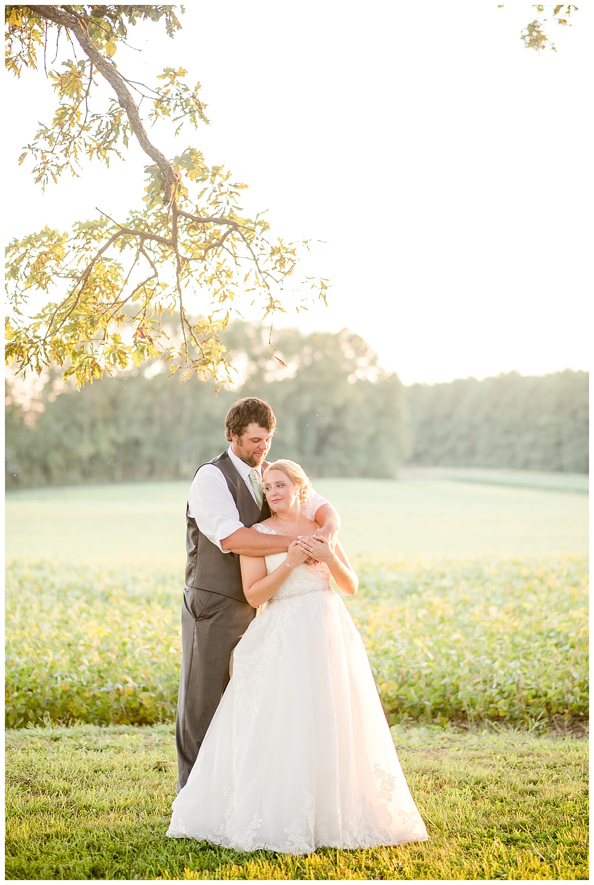 Dinwiddie Virginia, Farm Wedding, Backyard Wedding, Earthy colors, Fall Virginia Wedding, Caiti Garter Photography