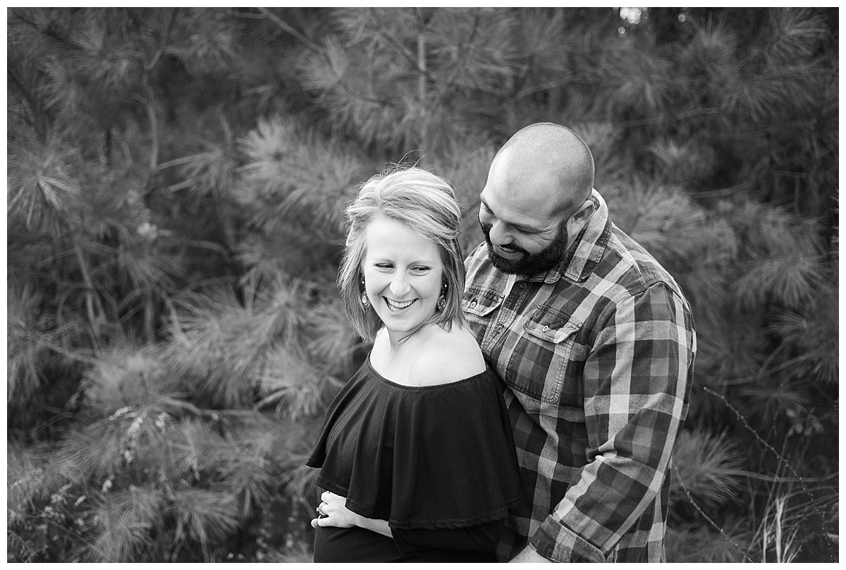 Maternity Pictures, Woodland Maternity, Winter Portraits, Winter Maternity Pictures, Virginia Photographer, Virginia Portrait Photographer, Caiti Garter Photography